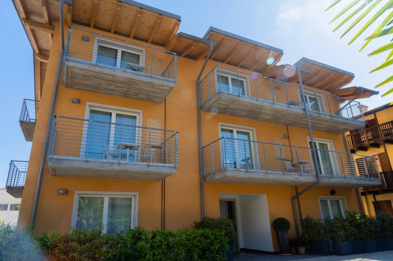 Aparthotel Desiree 3*