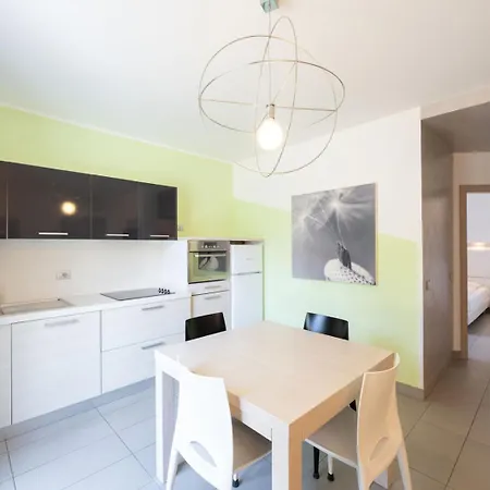 Residence Desiree Riva del Garda Extérieur photo