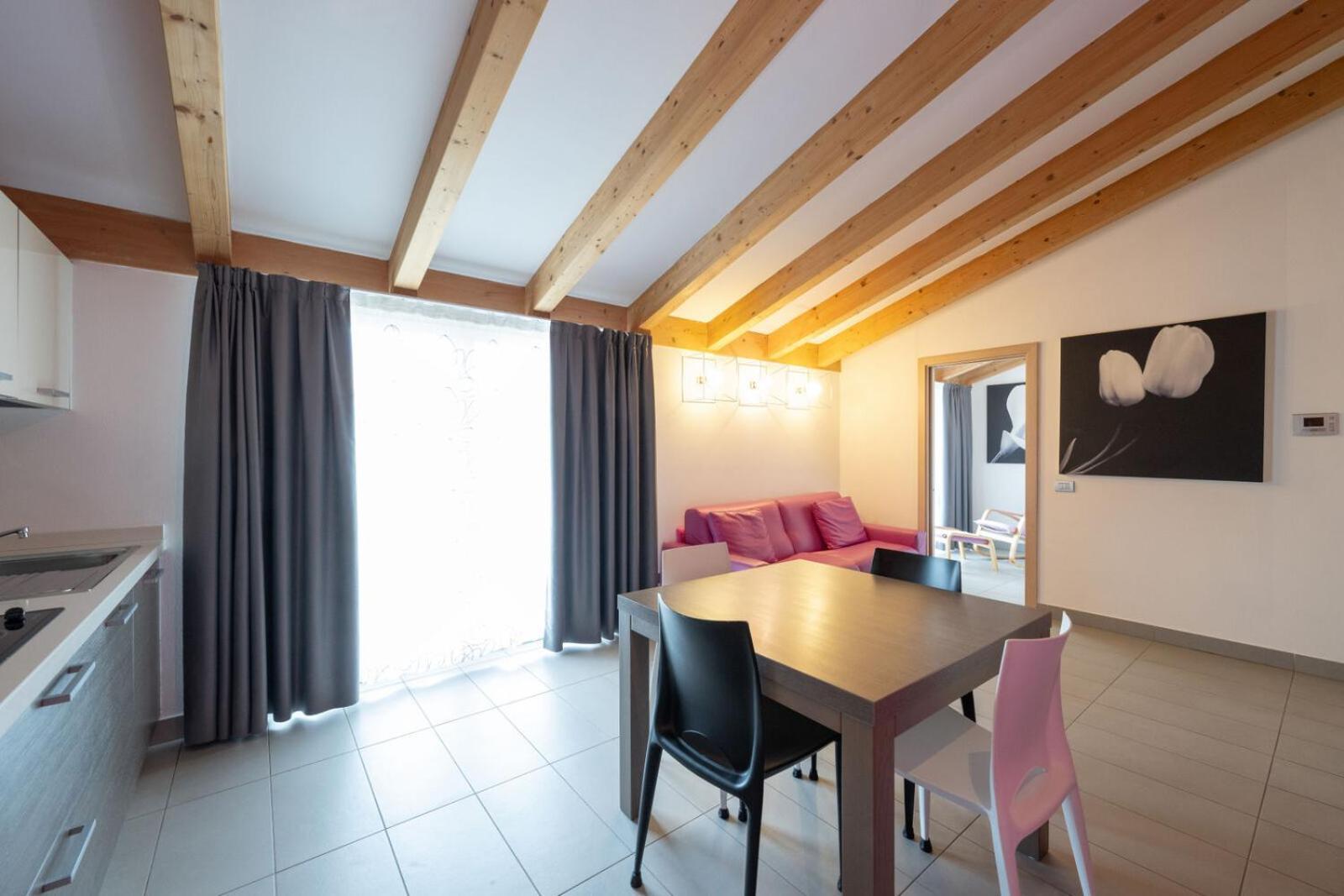 Desiree Aparthotel Riva del Garda