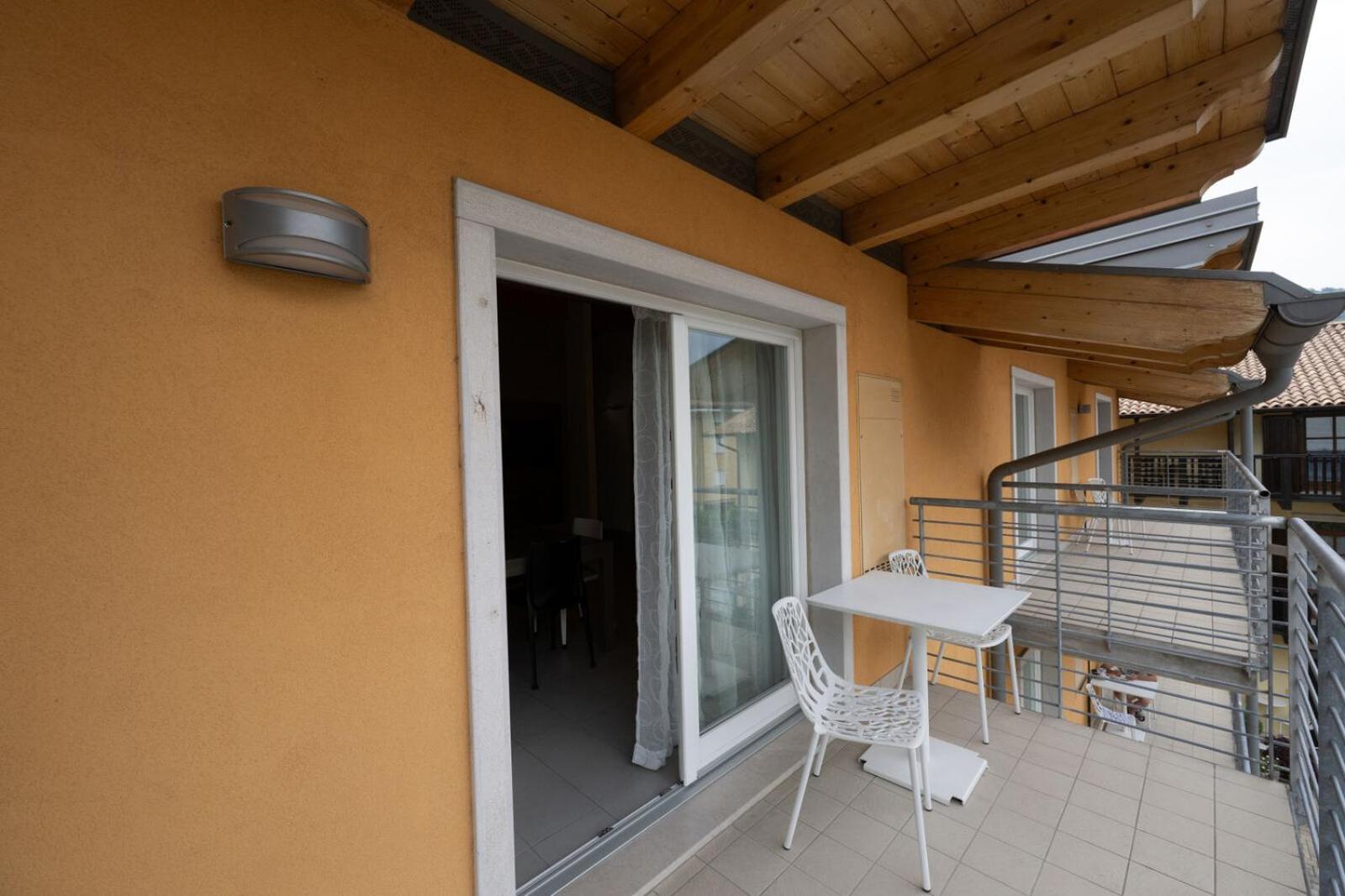 Desiree Aparthotel