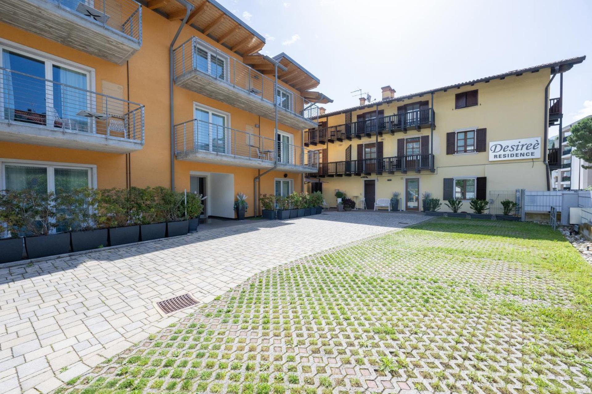 Desiree Aparthotel 3*